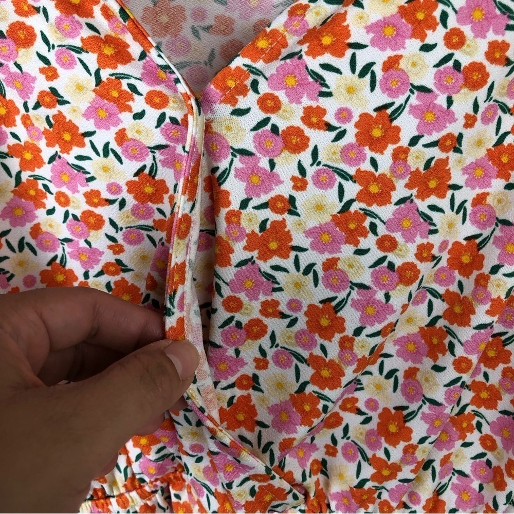 Ava Rose Floral Spring flowers layered sleeve blouse size: M - Picture 10 of 10